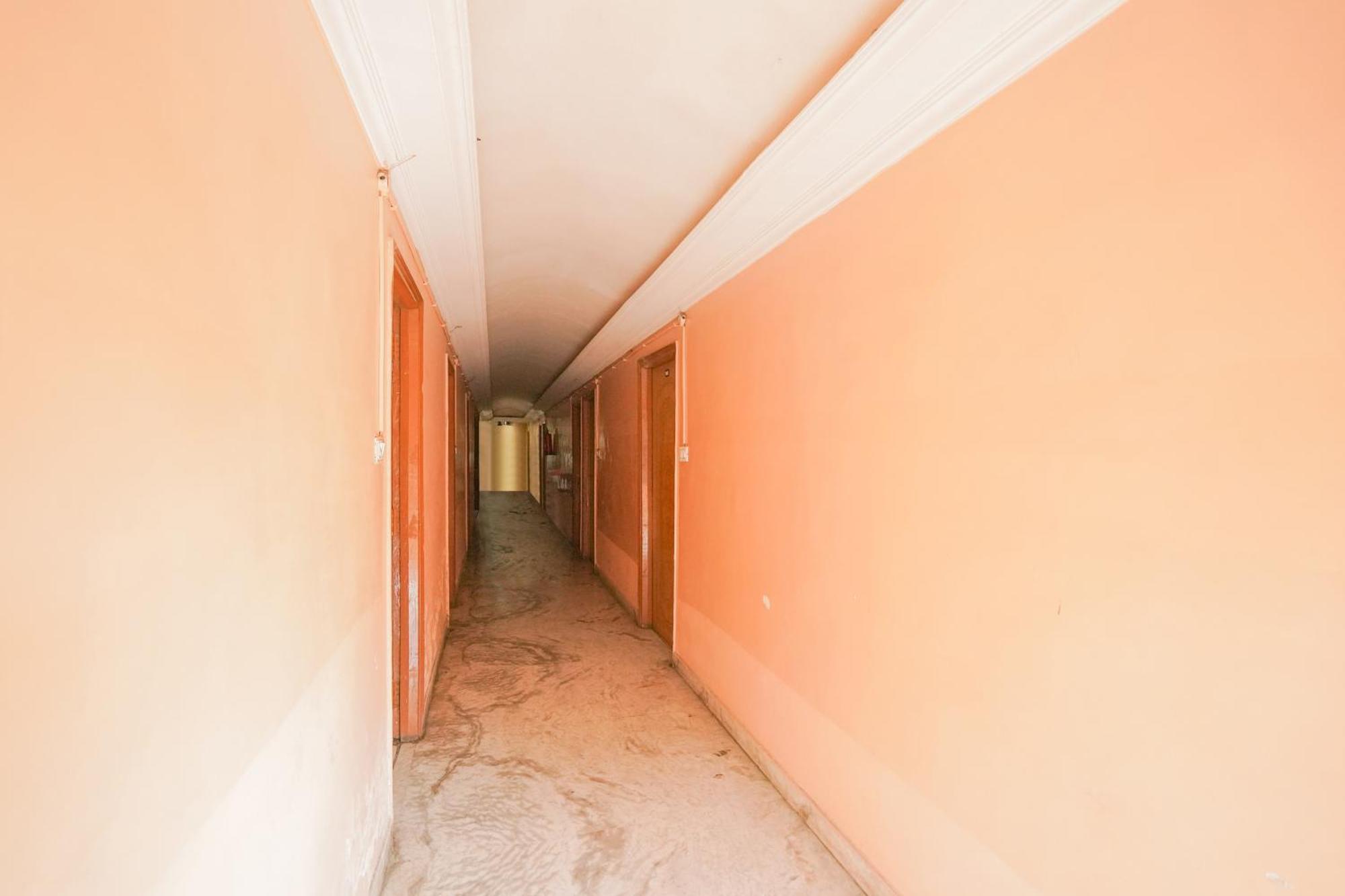 Hotel O Capital Raipur  Luaran gambar